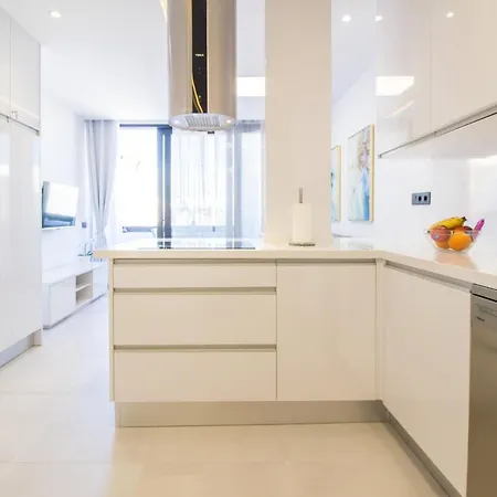 Mainstream With Balcony By Canariasgetaway Lägenhet